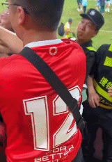 对球迷们更, net