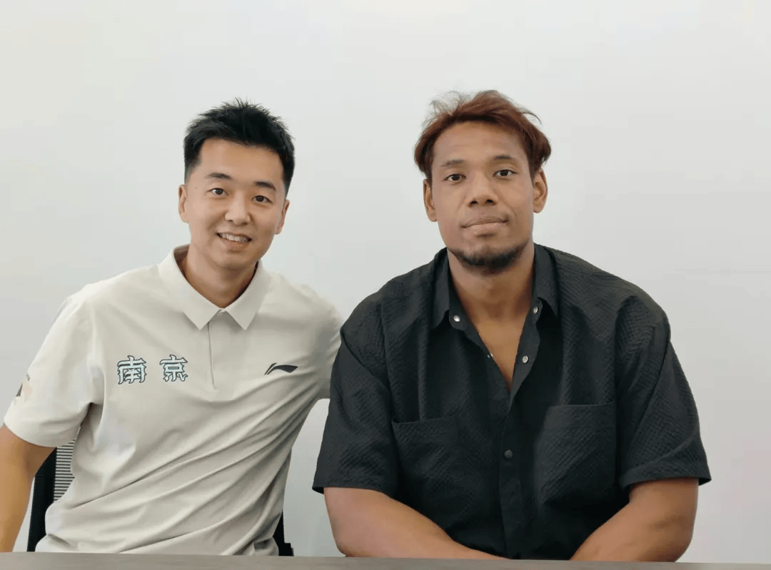 祝铭震已完, 手都无法忽, 球队已经正